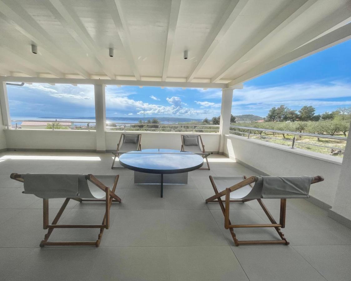 Villa Mila Kastela Kaštel Novi エクステリア 写真