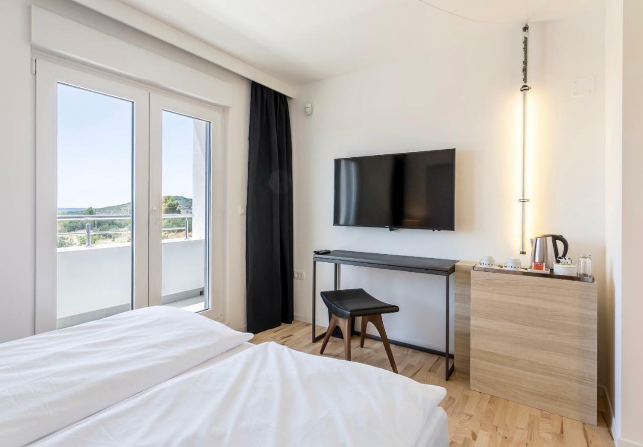 Villa Mila Kastela Kaštel Novi エクステリア 写真