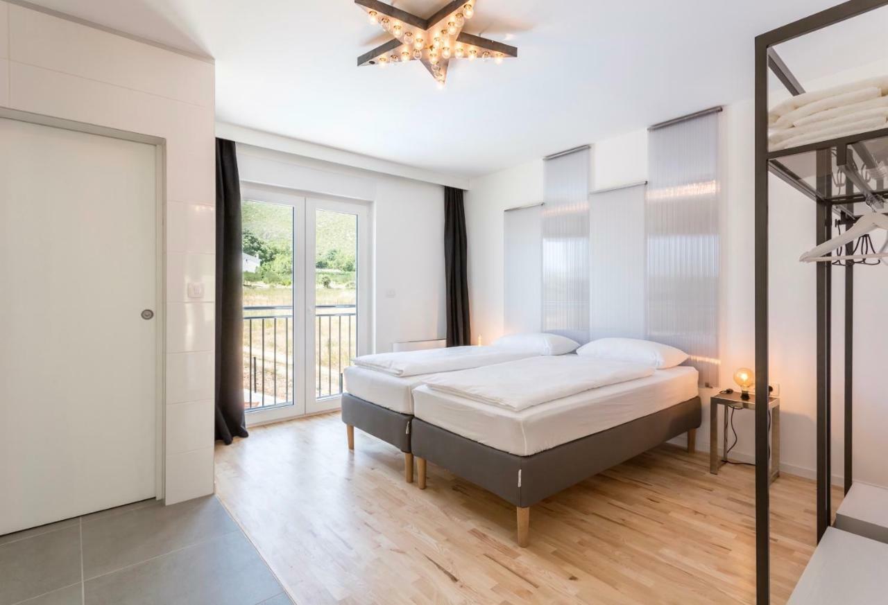 Villa Mila Kastela Kaštel Novi エクステリア 写真